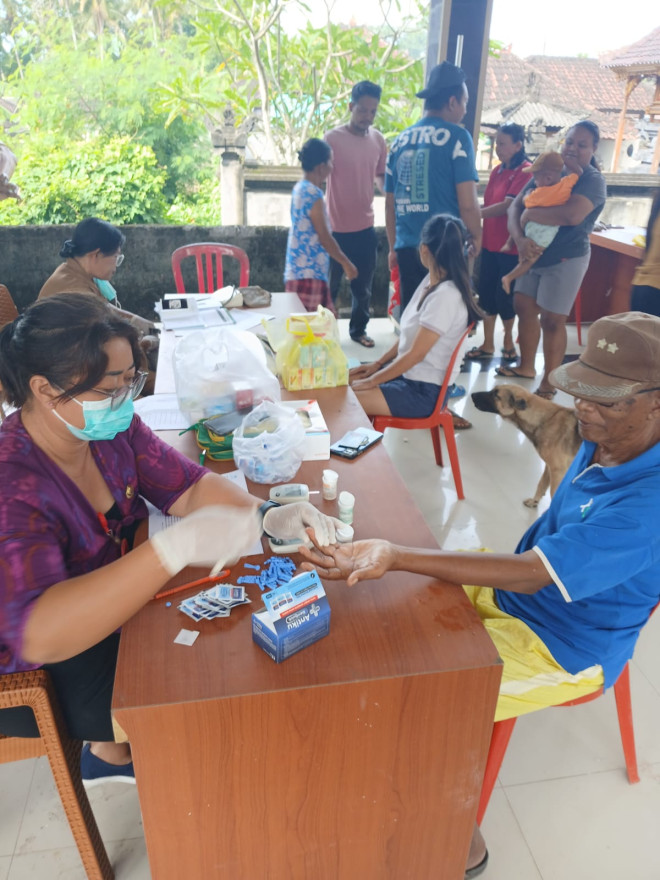 Kegiatan Pengecekan Kesehatan dari Desa Kelating